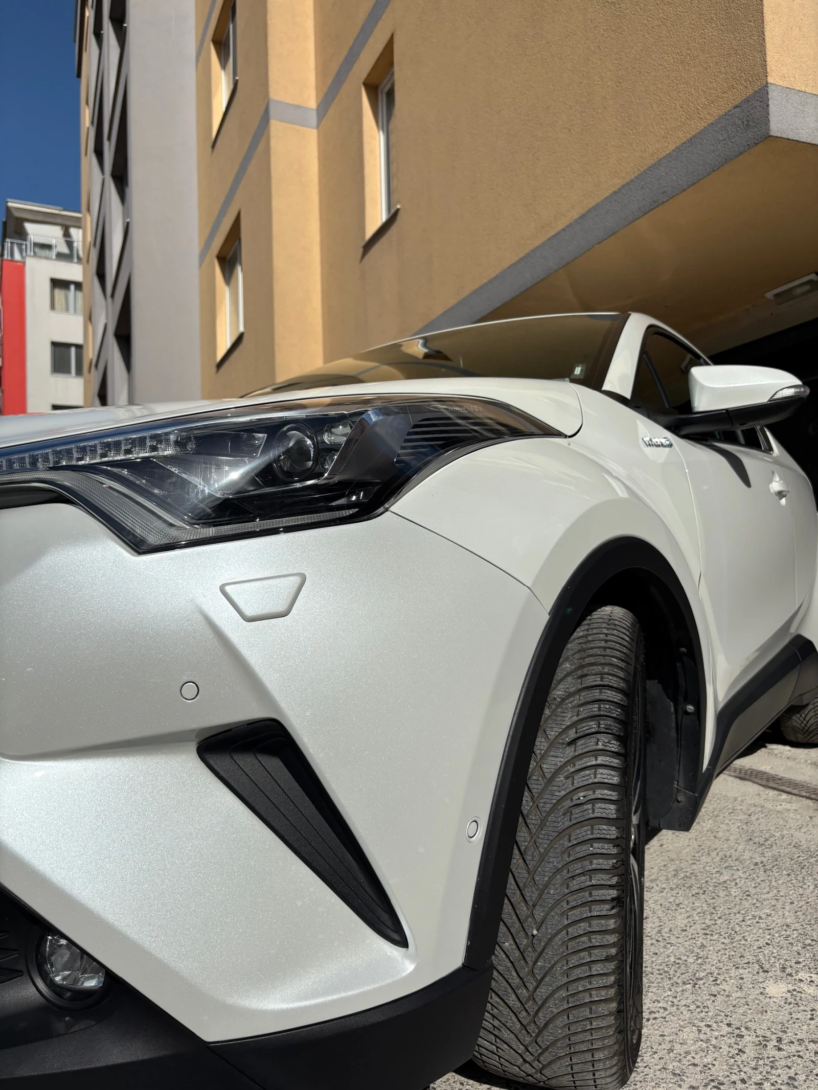 Toyota C-HR Lounge, снимка 11 - Автомобили и джипове - 54235878