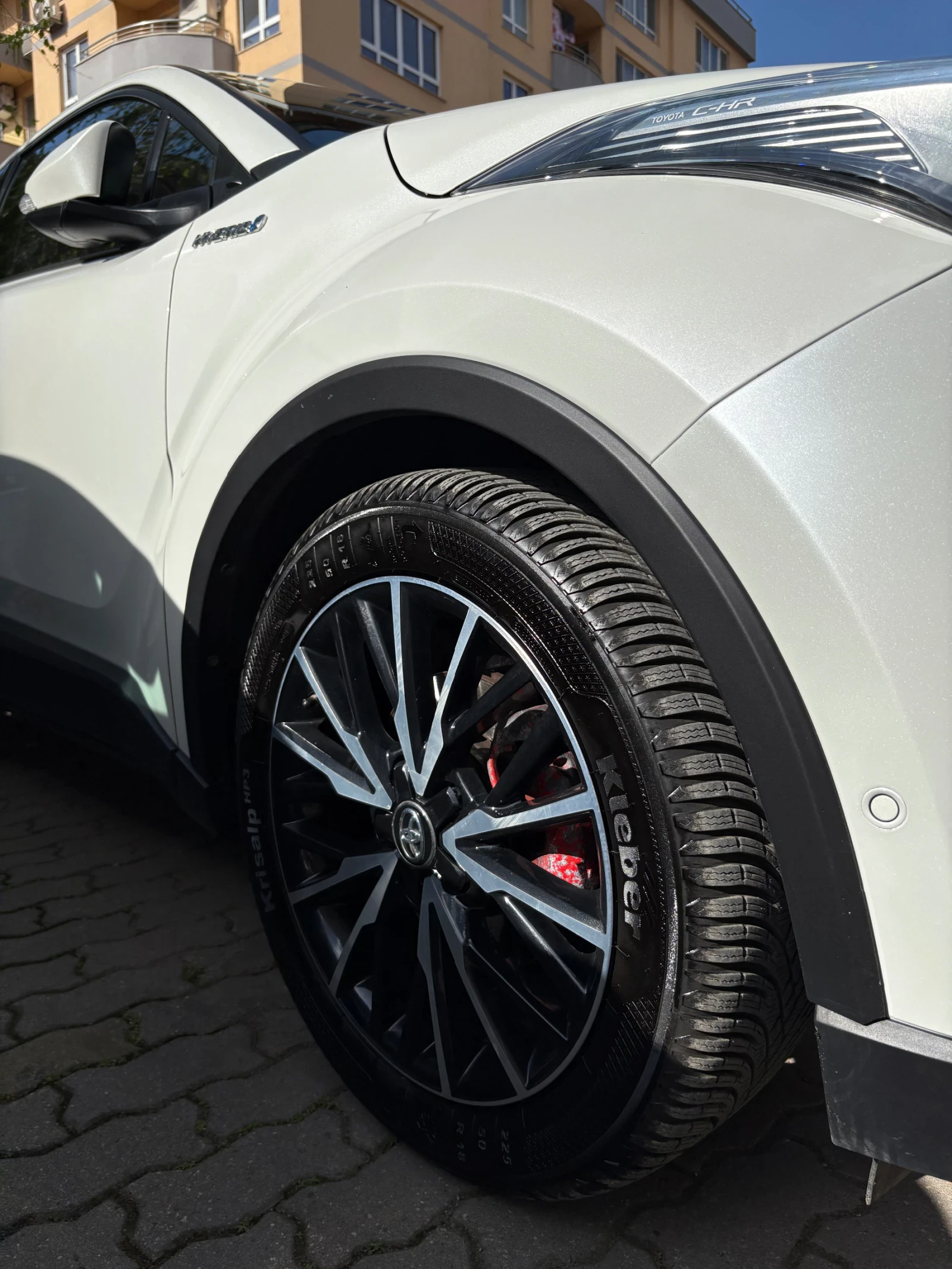 Toyota C-HR Lounge, снимка 7 - Автомобили и джипове - 54235878