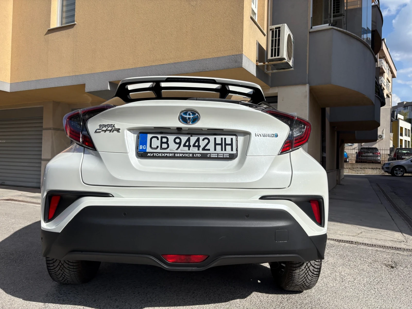 Toyota C-HR Lounge, снимка 15 - Автомобили и джипове - 54235878