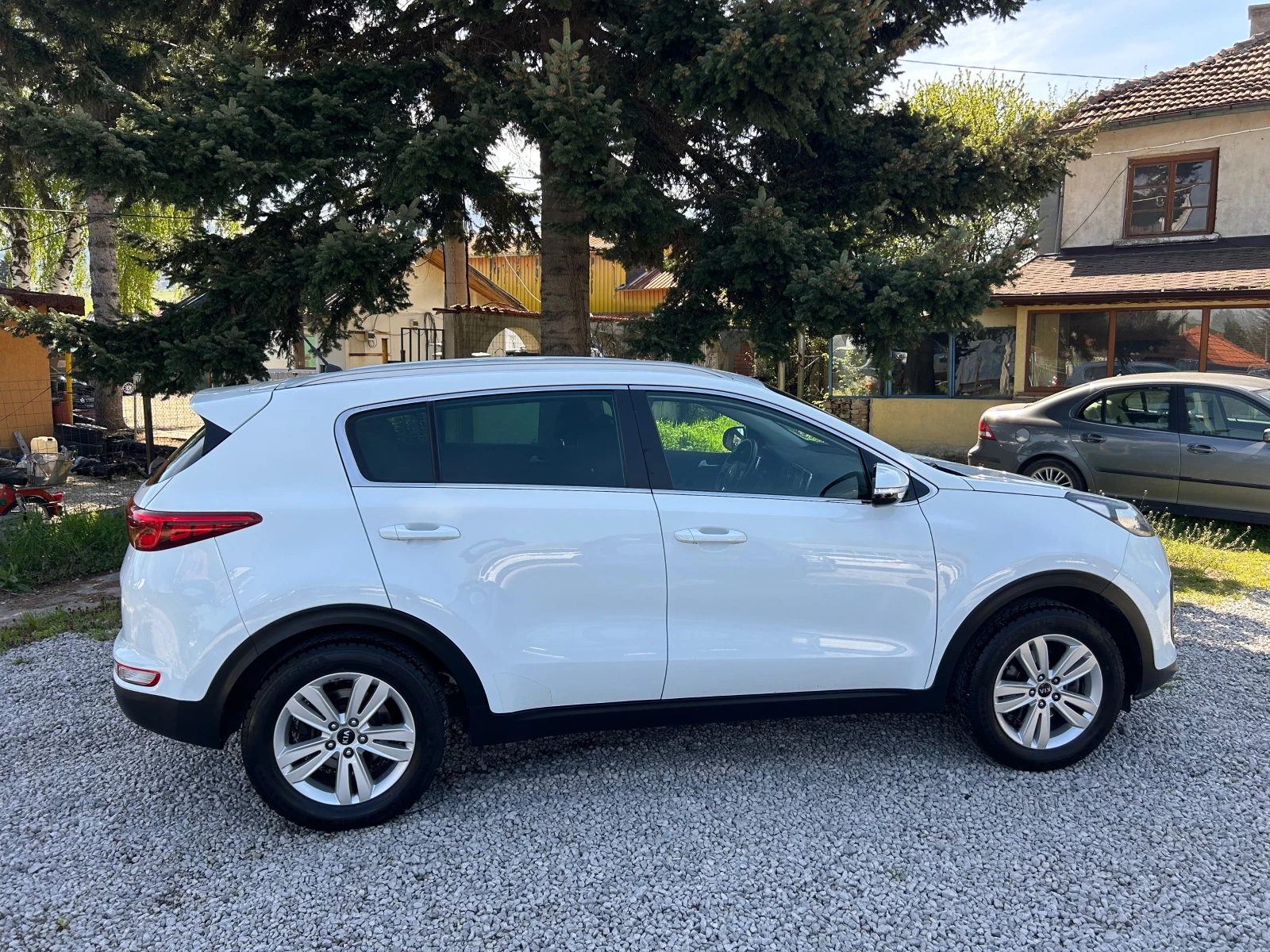 Kia Sportage 1.6GDI  EURO6B GAS, снимка 8 - Автомобили и джипове - 54441433