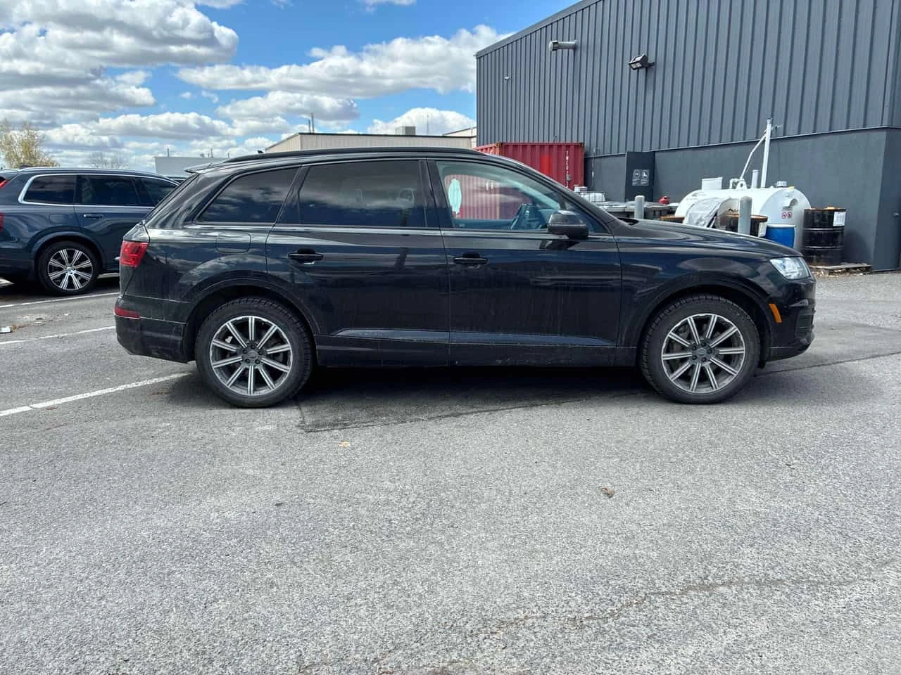 Audi Q7 * TECHNIK * FULLY LOADED * ЛИЦЕНЗИРАН ПРОДАВАЧ, снимка 4 - Автомобили и джипове - 54910115