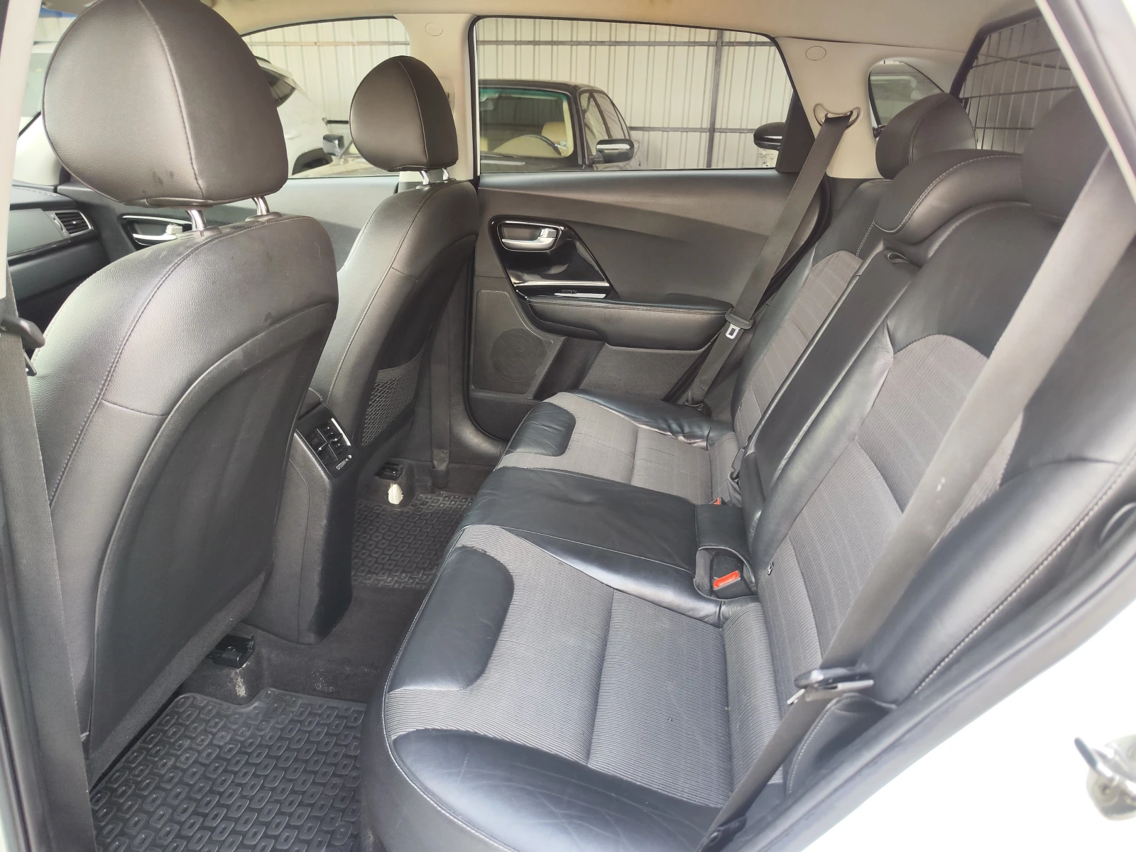 Kia Niro HYBRID* CAMERA* JBL* LEDD* LIZING, снимка 7 - Автомобили и джипове - 55727361