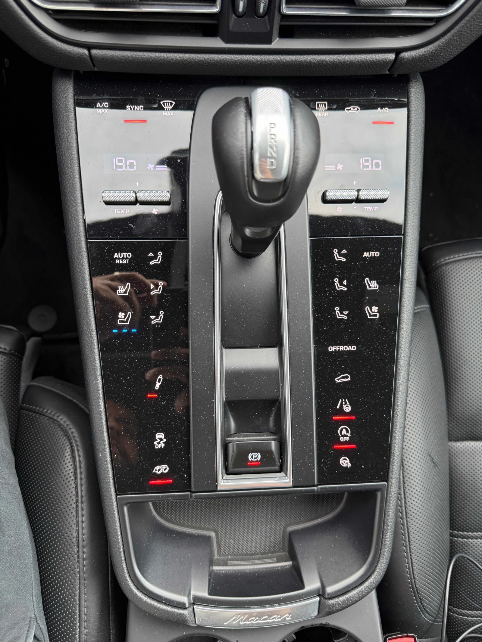 Porsche Macan * S * CARFAX * ОПЦИЯ ЗА ФИНАНСИРАНЕ, снимка 10 - Автомобили и джипове - 55874829