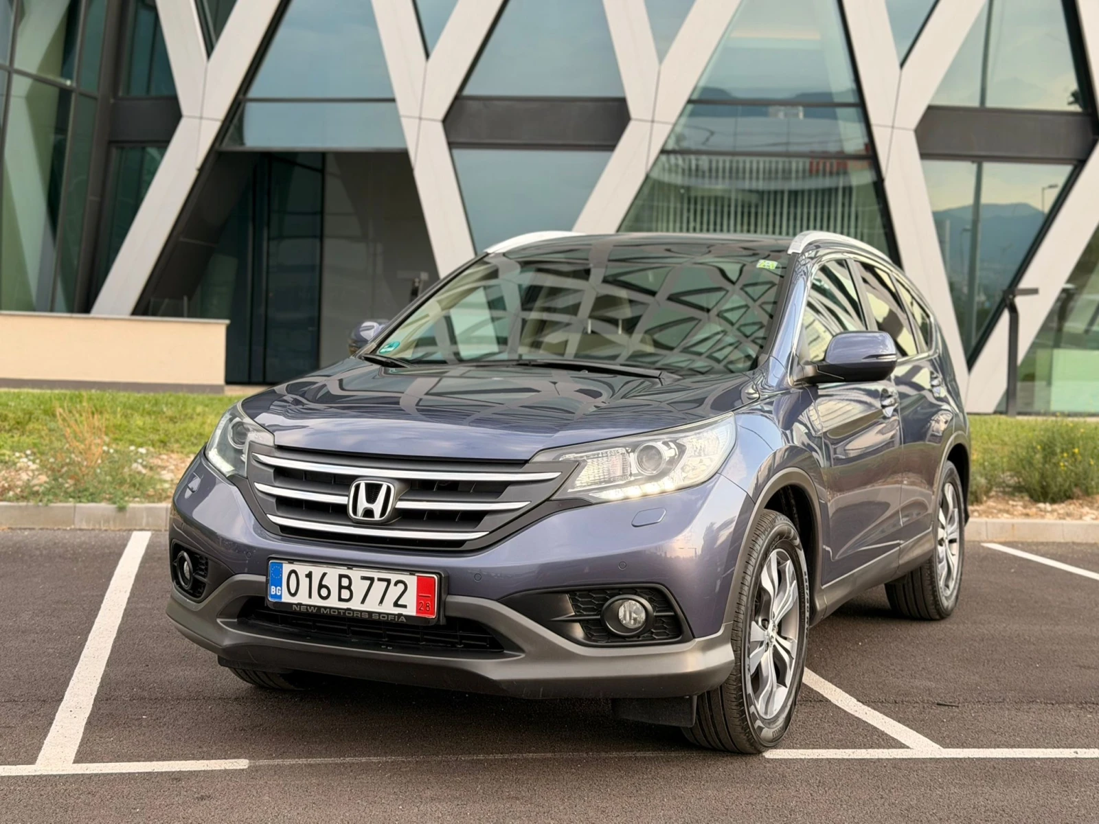 Honda Cr-v 2.0 Бензин 4х4 Лизинг през Уникредит по230 евро