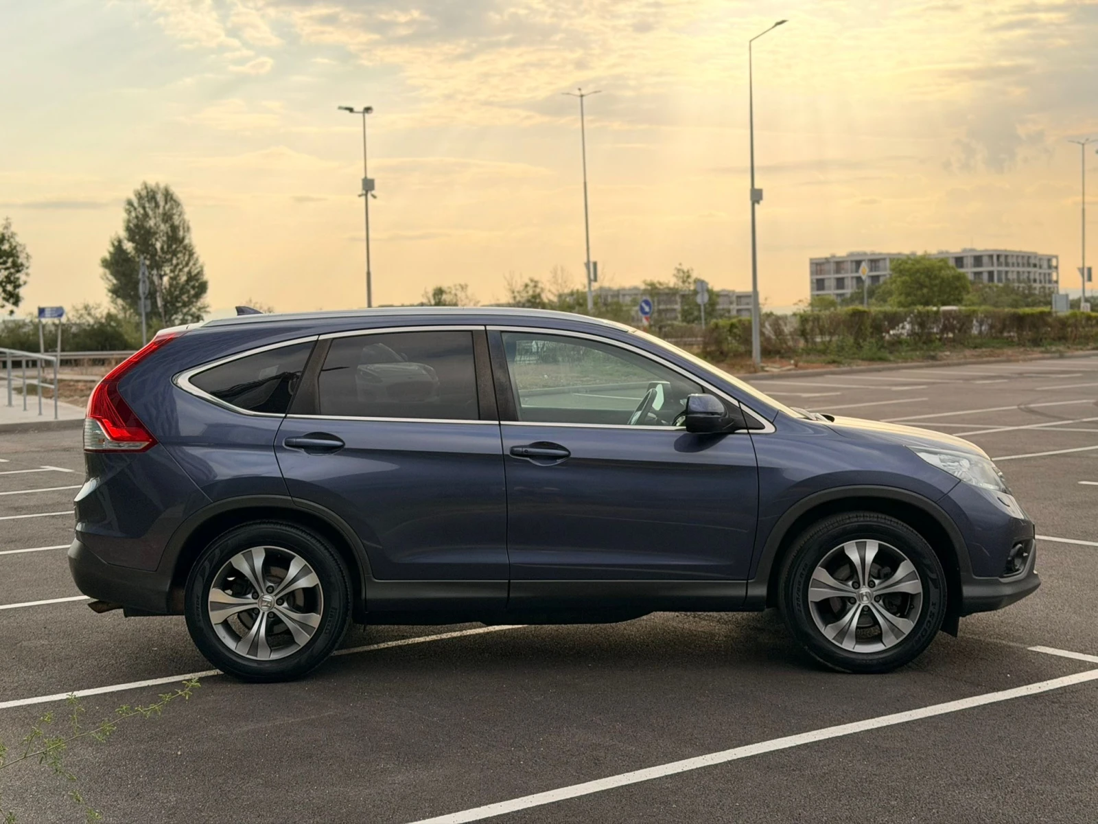 Honda Cr-v 2.0 Бензин 4х4 Лизинг през Уникредит по230 евро, снимка 4 - Автомобили и джипове - 55898236