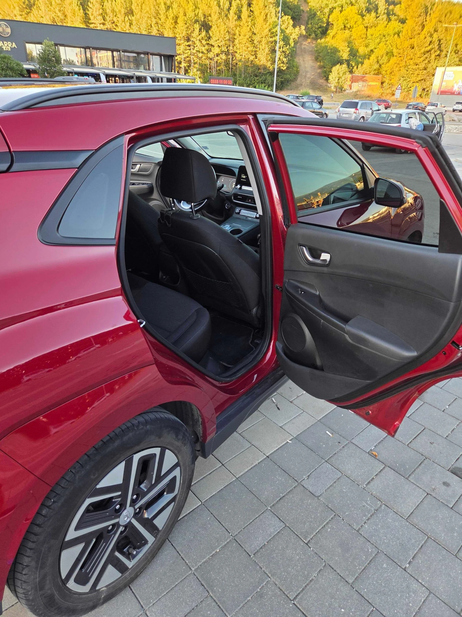 Hyundai Kona 64kW, снимка 9 - Автомобили и джипове - 56061101