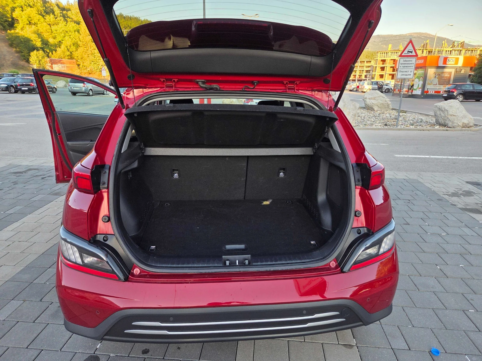 Hyundai Kona 64kW, снимка 11 - Автомобили и джипове - 56061101