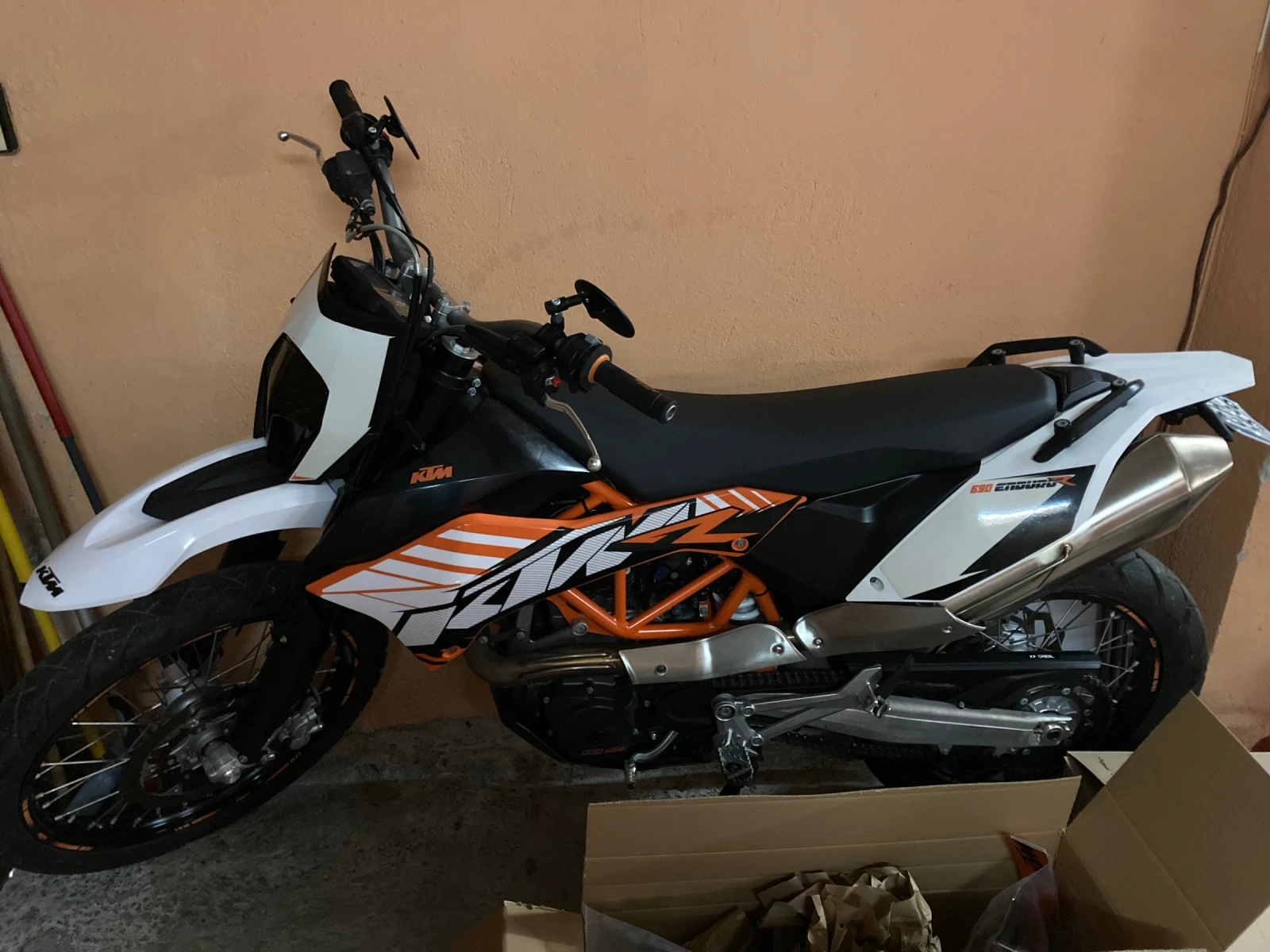 Ktm SMC 690 enduro-R, 20 500km, снимка 11 - Мотоциклети и мототехника - 54582159