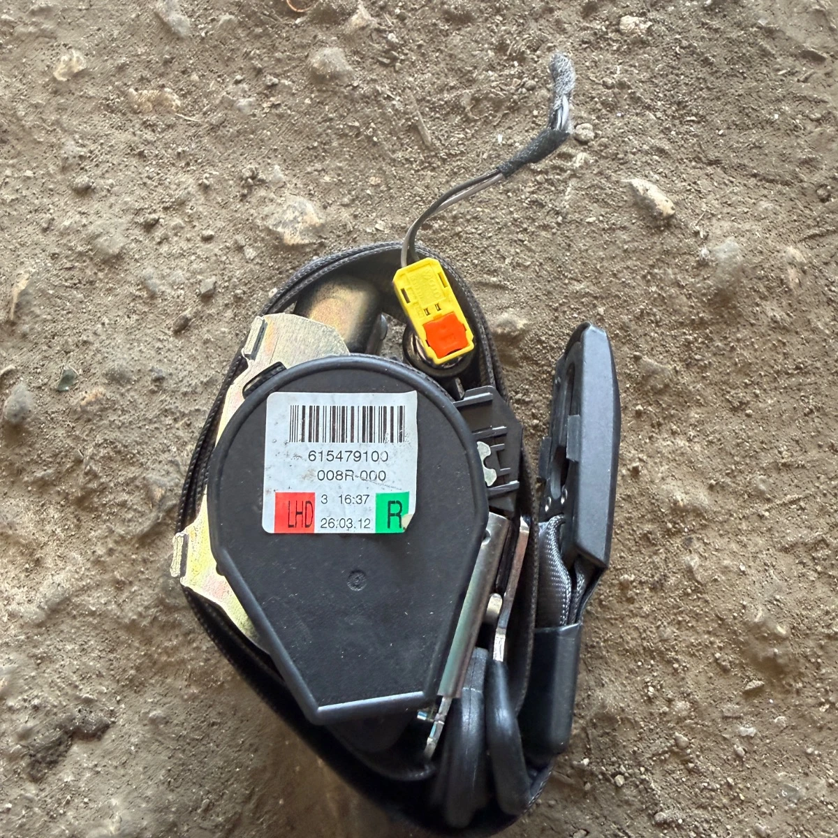 Преден десен предпазен колан за Skoda Superb 615479100-575