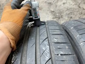 Гуми Летни 225/40R19, снимка 4