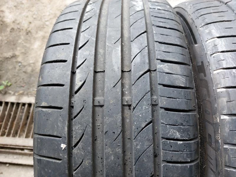 Гуми Летни 225/40R19, снимка 3 - Гуми и джанти - 37132996