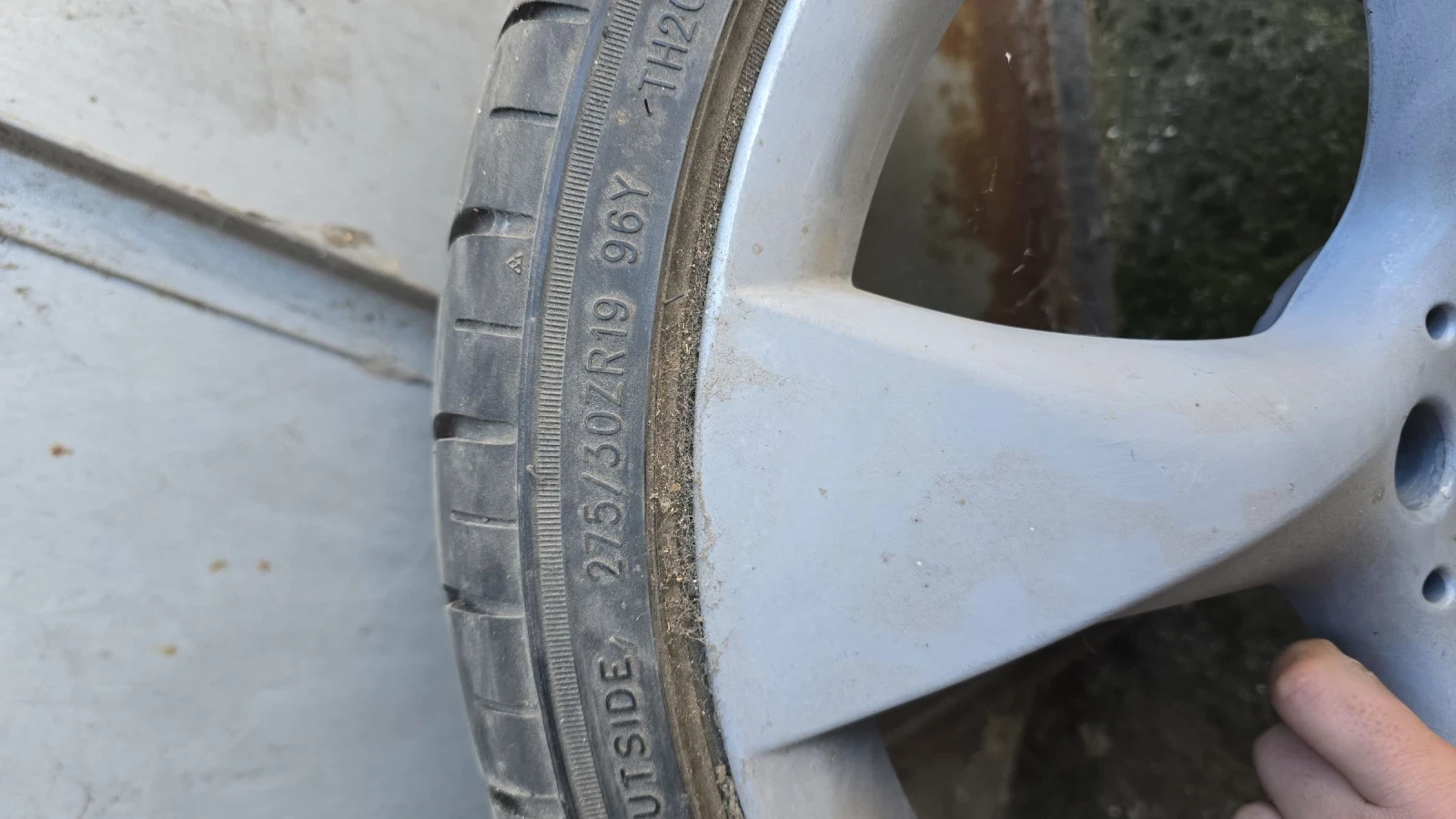    245/35R19 | Mobile.bg   6