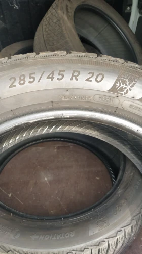 Гуми Зимни 285/45R20, снимка 4 - Гуми и джанти - 47586785