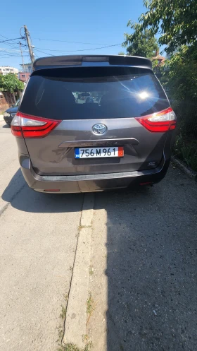 Toyota Sienna XLE, снимка 9