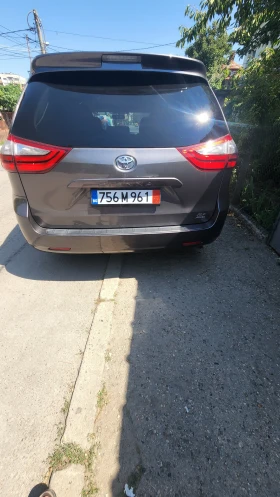 Toyota Sienna XLE, снимка 8