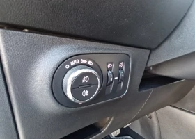 Opel Corsa 1.4 Бензин , снимка 9