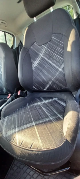 Opel Corsa 1.4 Бензин , снимка 13