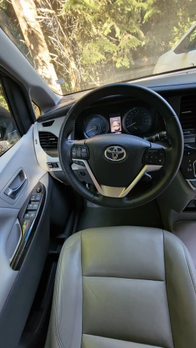 Обява за продажба на Toyota Sienna XLE ~49 900 лв. - изображение 11