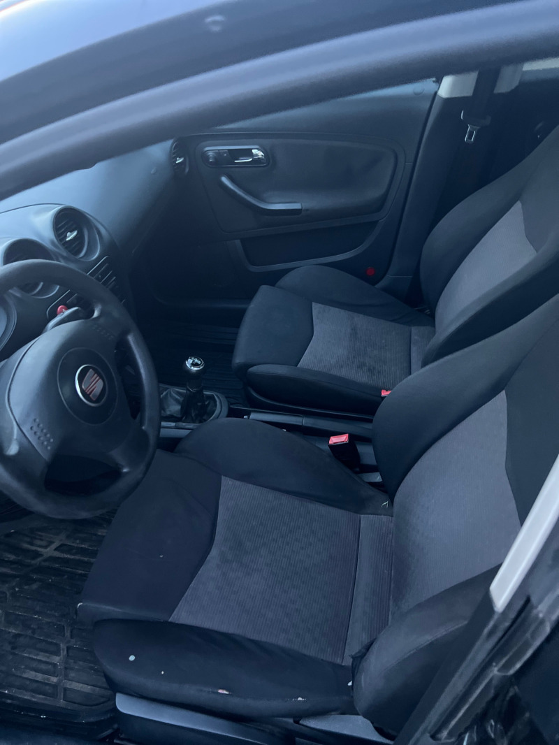 Seat Ibiza, снимка 9 - Автомобили и джипове - 46025085