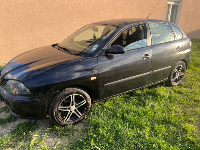 Seat Ibiza, снимка 5 - Автомобили и джипове - 46025085