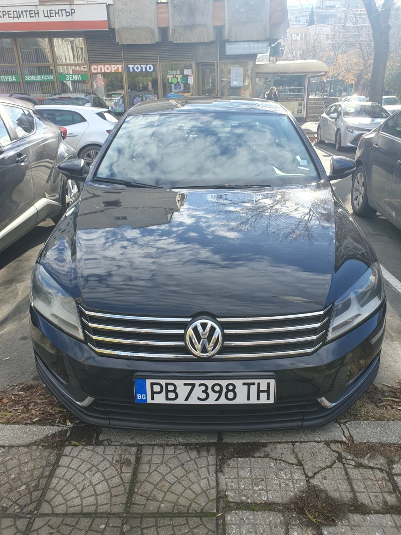 VW Passat, снимка 1 - Автомобили и джипове - 47305570