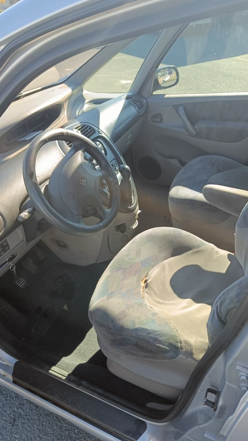 Citroen Xsara picasso, снимка 8 - Автомобили и джипове - 47726080