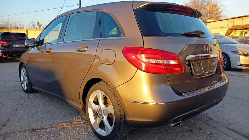 Mercedes-Benz B 180, снимка 6 - Автомобили и джипове - 49450471