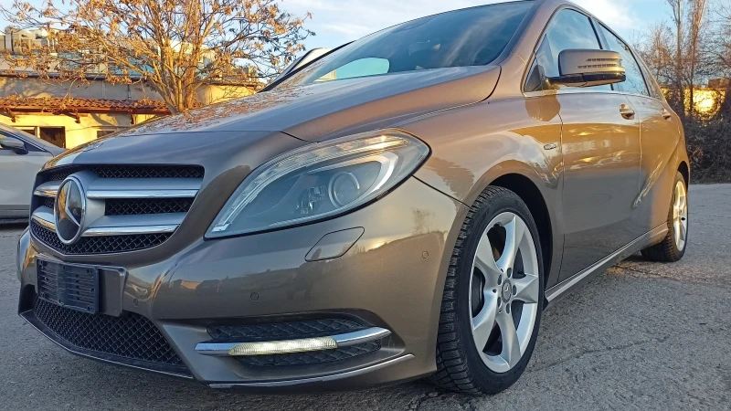 Mercedes-Benz B 180, снимка 5 - Автомобили и джипове - 49450471