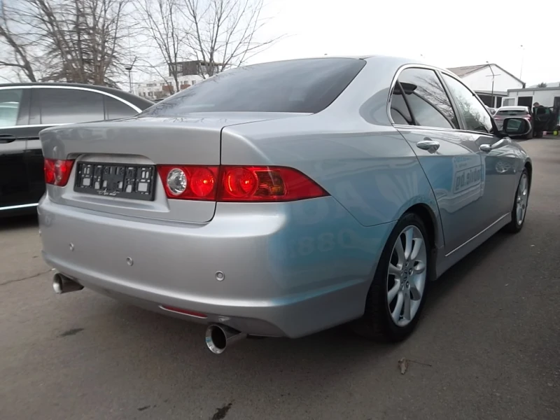 Honda Accord Facelift 2.4  Executive , снимка 3 - Автомобили и джипове - 49482044