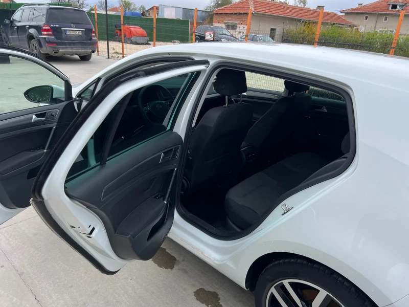 VW Golf E-golf, снимка 10 - Автомобили и джипове - 50057924