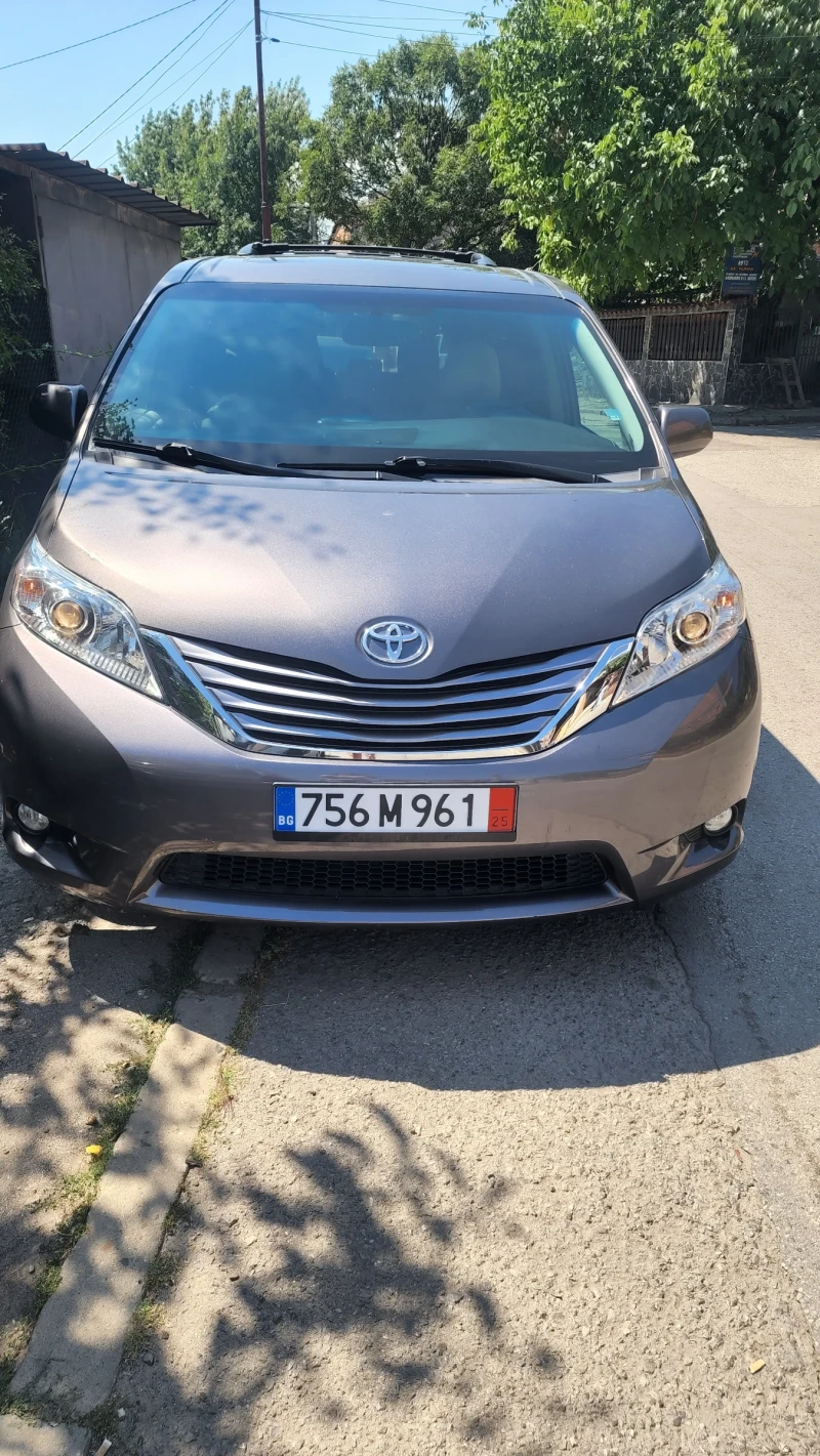 Toyota Sienna XLE