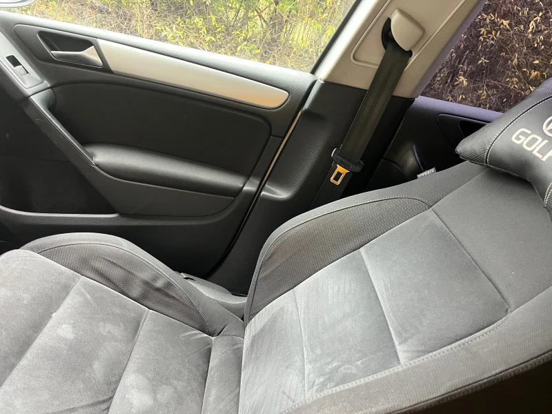 VW Golf, снимка 8 - Автомобили и джипове - 52592443