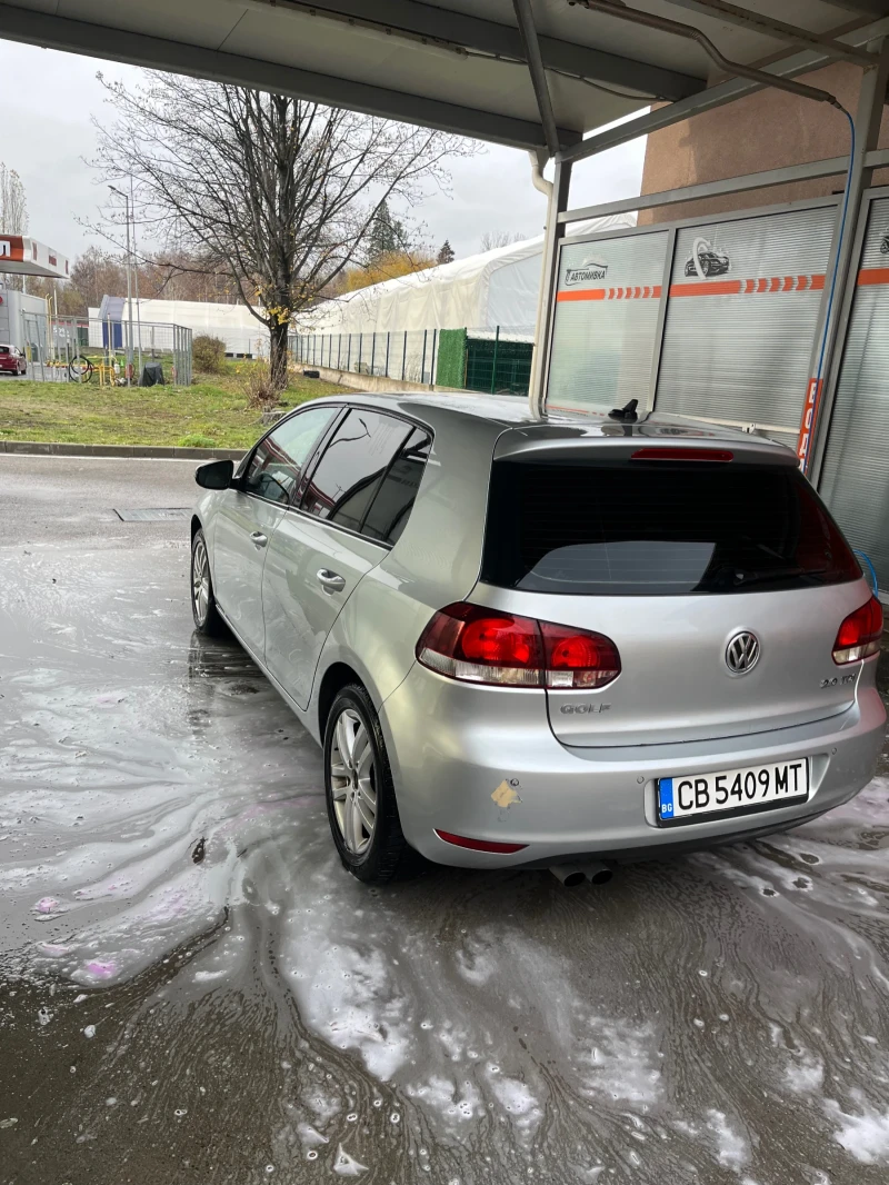 VW Golf, снимка 5 - Автомобили и джипове - 52592443