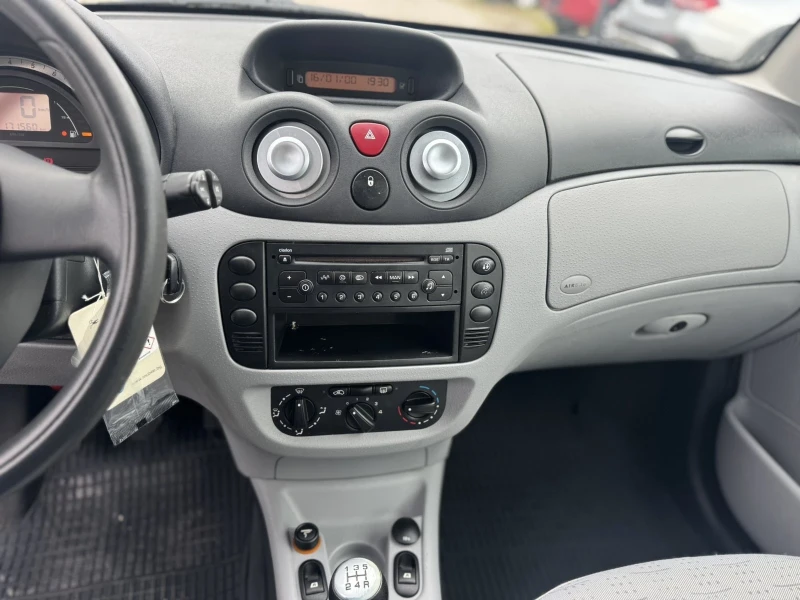 Citroen C3, снимка 8 - Автомобили и джипове - 53025267