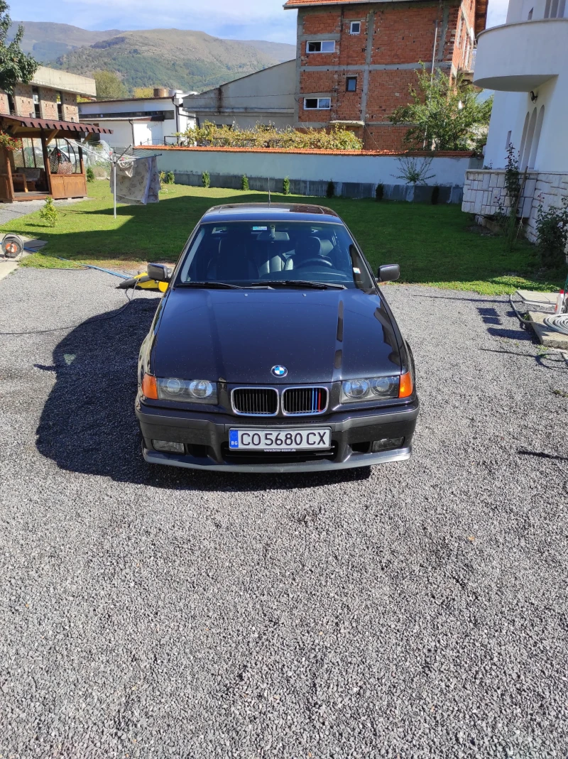 BMW 318, снимка 11 - Автомобили и джипове - 53107143
