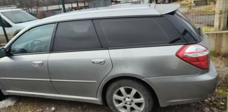 Subaru Legacy 2, 0 бензин автоматик, снимка 4 - Автомобили и джипове - 53298934