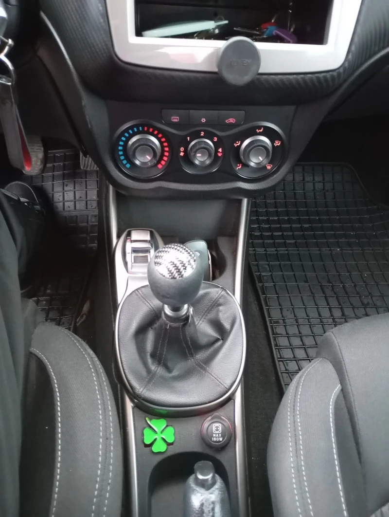 Alfa Romeo MiTo 1.3 mjet, снимка 15 - Автомобили и джипове - 53480788