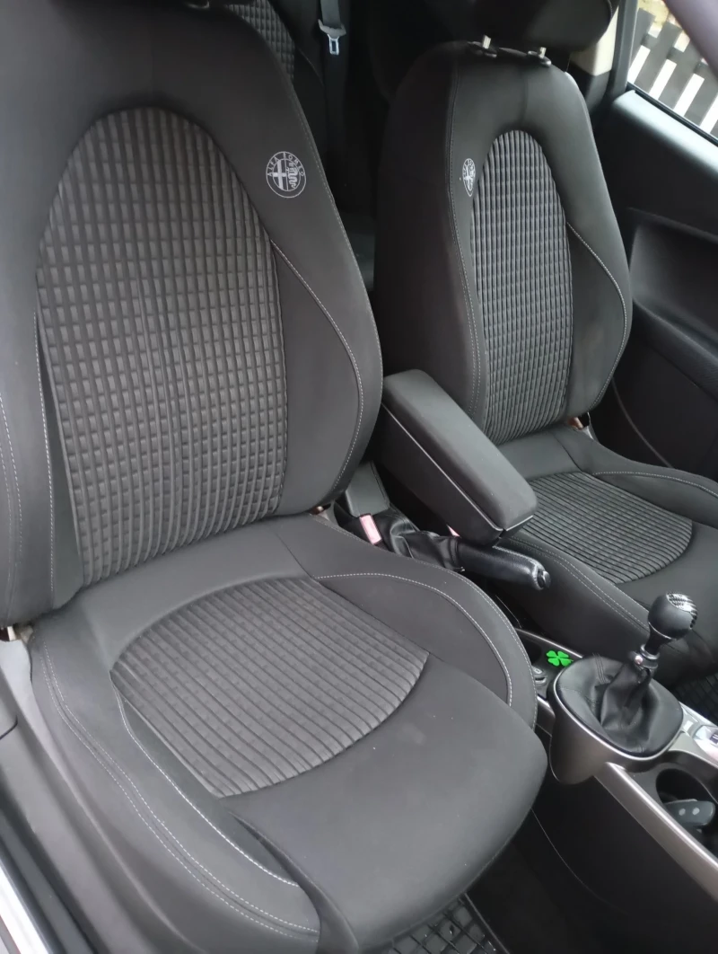 Alfa Romeo MiTo 1.3 mjet, снимка 14 - Автомобили и джипове - 53480788