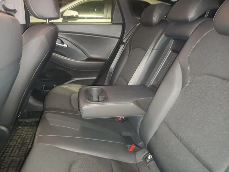 Hyundai I30, снимка 9 - Автомобили и джипове - 53487978