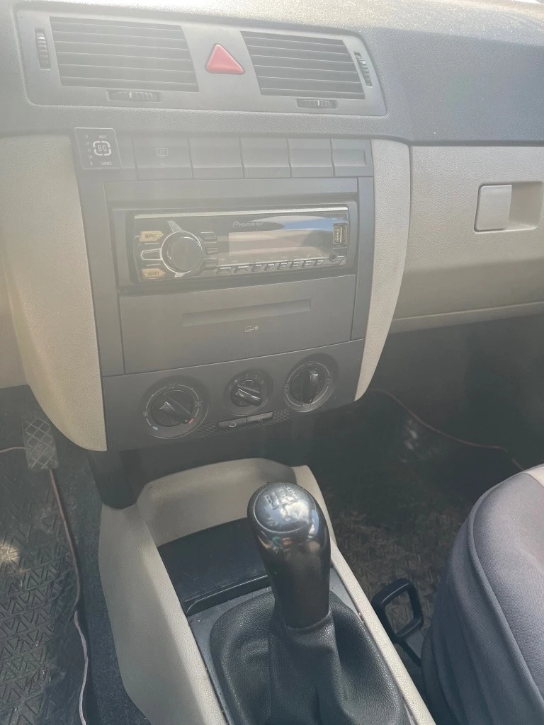 Skoda Fabia 1.2 - изображение 7