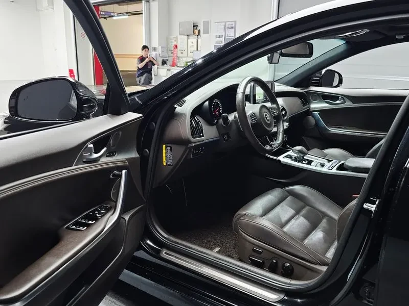 Kia Stinger 3.3 Turbo AWD GT, снимка 8 - Автомобили и джипове - 55942706
