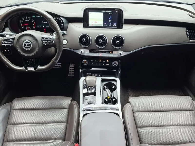 Kia Stinger 3.3 Turbo AWD GT, снимка 7 - Автомобили и джипове - 55942706
