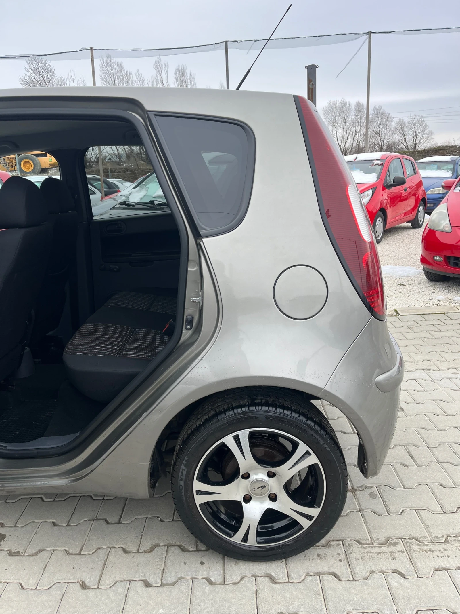 Mitsubishi Colt 1.2* Топ* Нов внос* Клима* Реална* Бартер*  | Mobile.bg — изображение 12