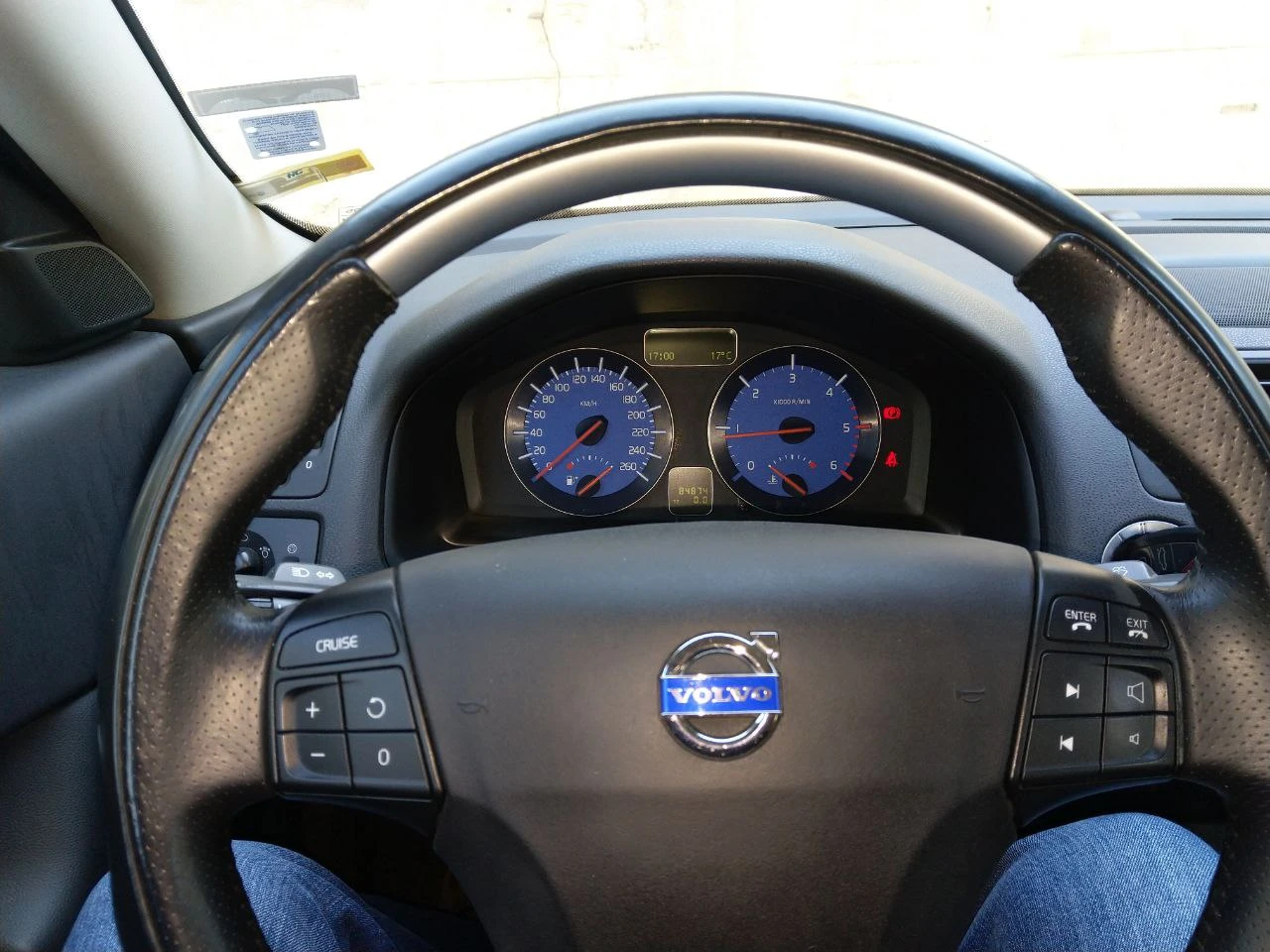 Volvo C30 D2 - изображение 8