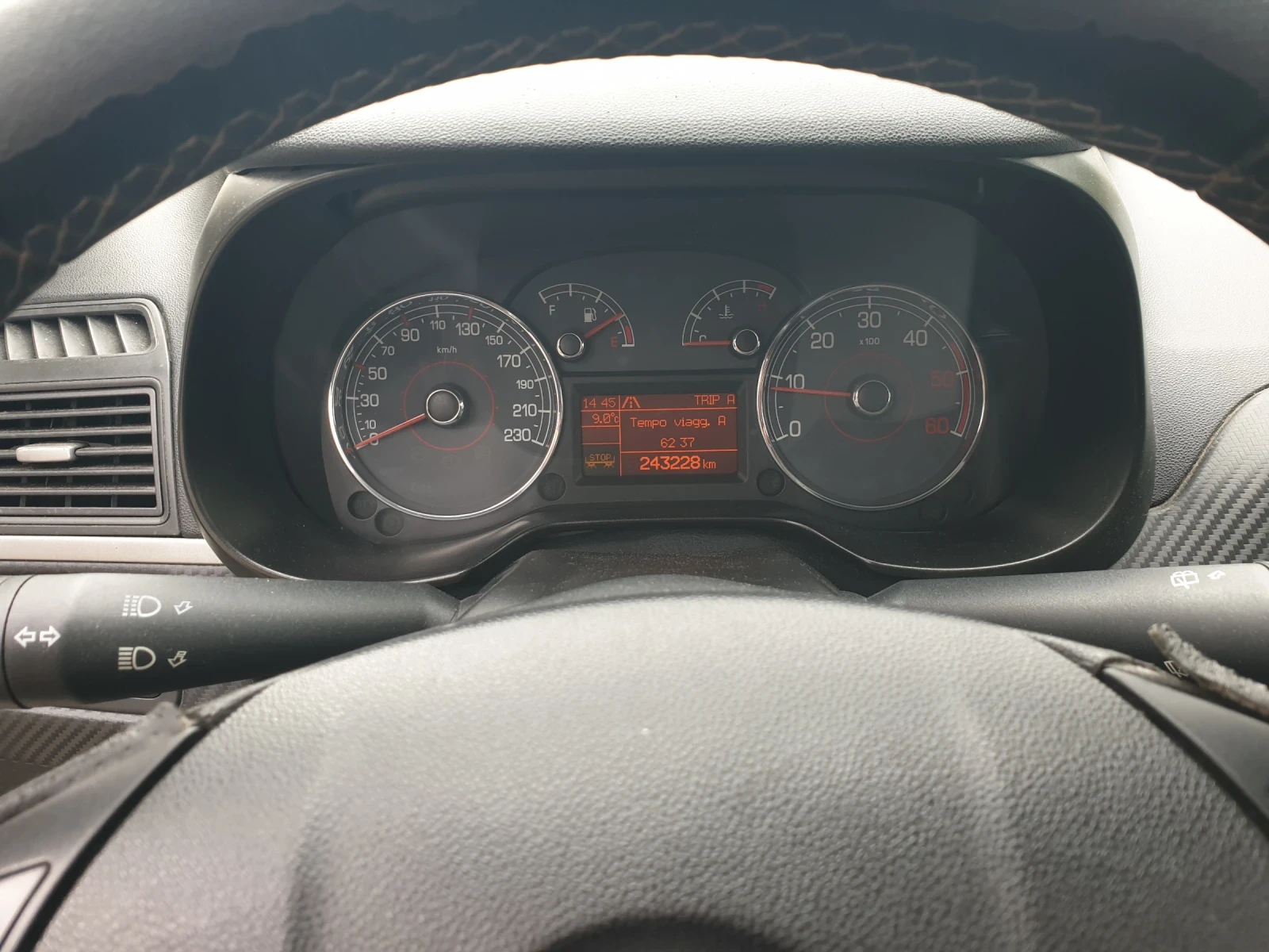 Fiat Punto 1.3D - изображение 10