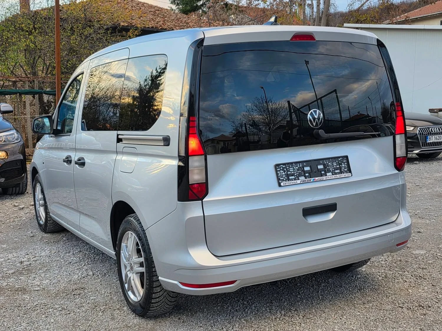 VW Caddy 2.0TDI 102K.C. / НАВИ / КЛИМАТРОНИК / ПЪТНИЧЕСКИ - изображение 4