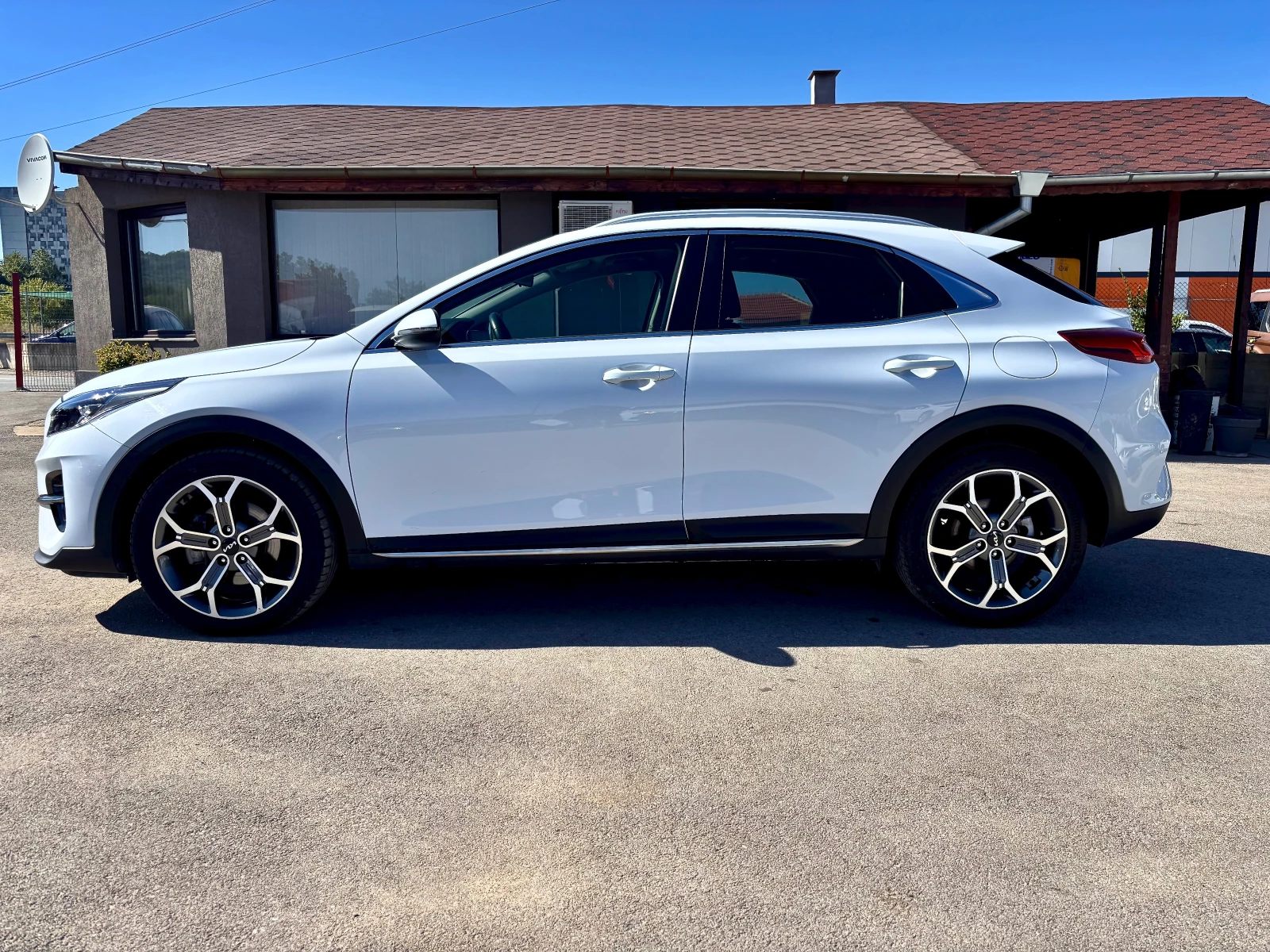 Kia XCeed Hybrid, снимка 5 - Автомобили и джипове - 55476028