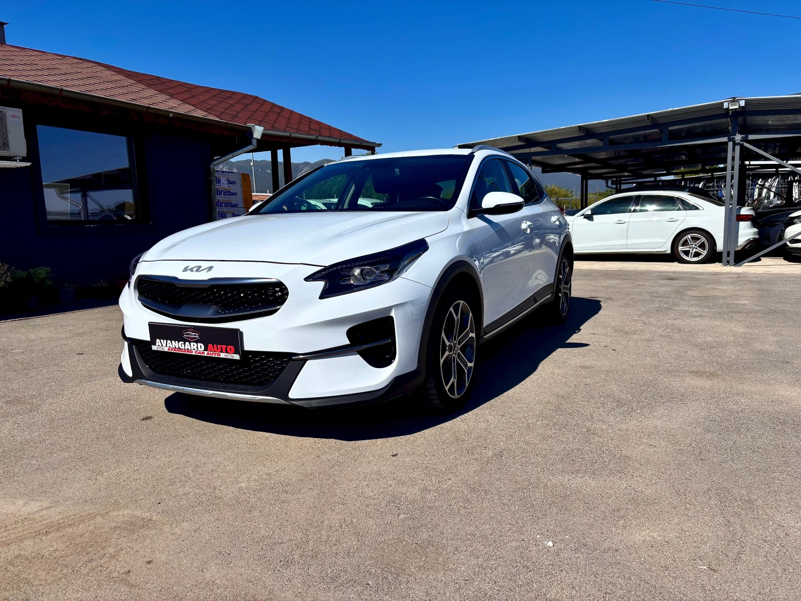 Kia XCeed Hybrid, снимка 3 - Автомобили и джипове - 55476028