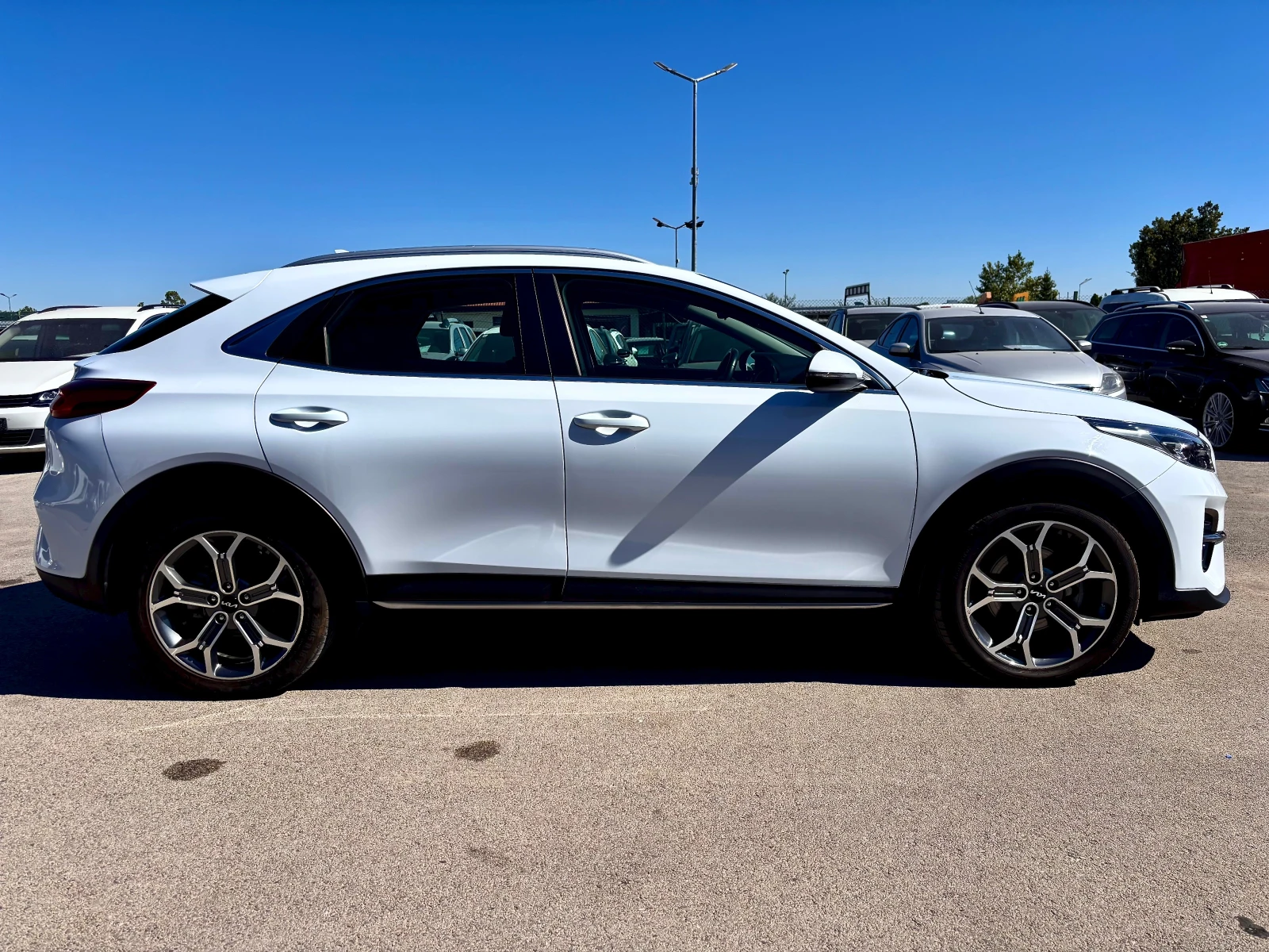 Kia XCeed Hybrid, снимка 4 - Автомобили и джипове - 55476028