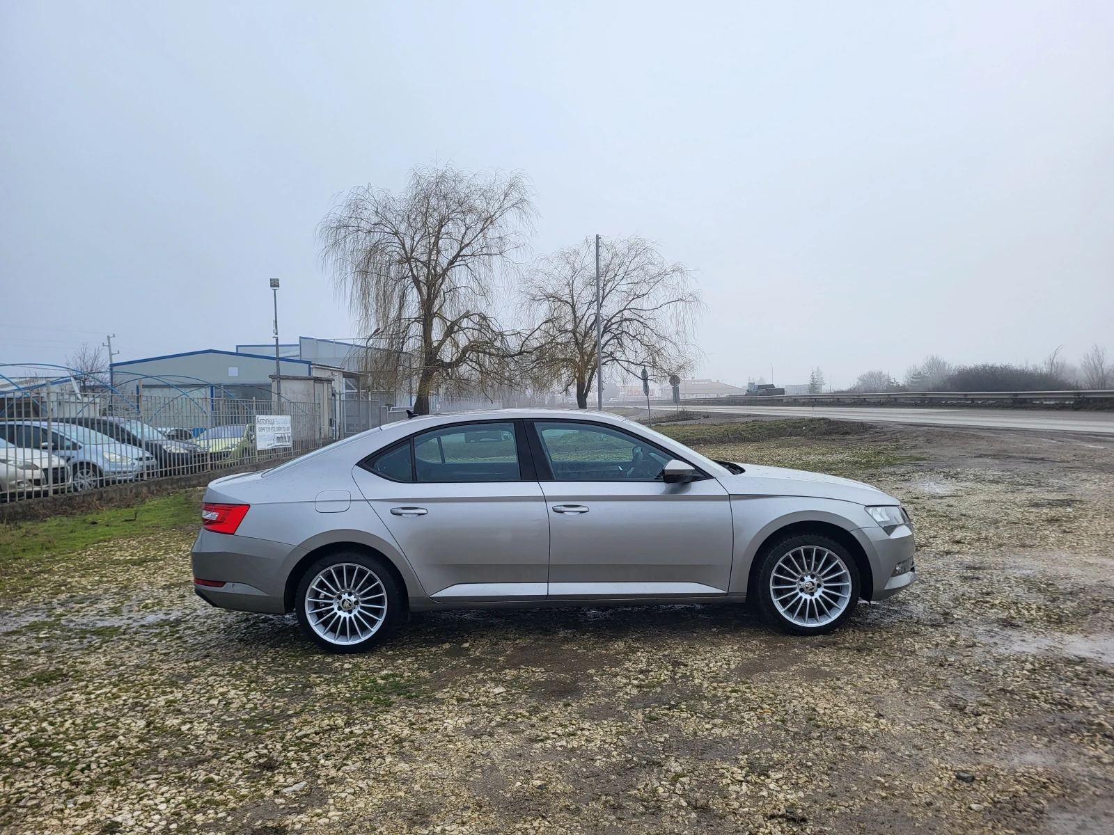 Skoda Superb 1.6TDi - изображение 6
